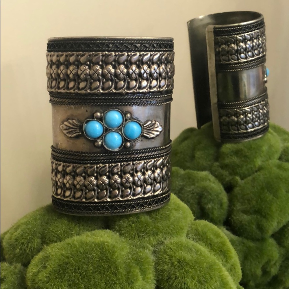 Gorgeous cuff bracelet